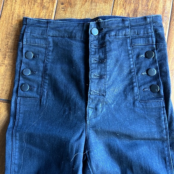 J Brand High Waisted Jeans - Picture 2 of 6